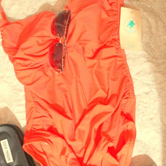 ALIANA Front Drapey/Shaper One Piece-SZ 14 - Picture 3 of 8